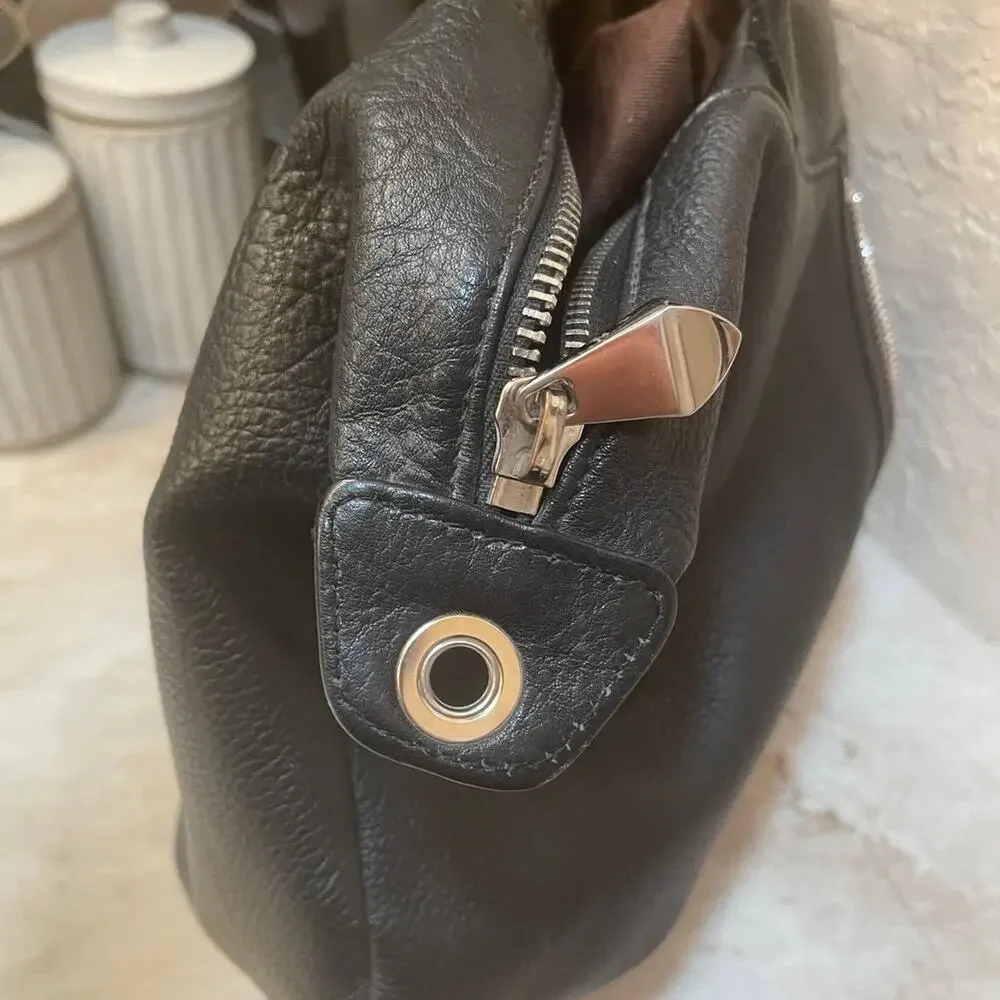 Pour la Victoire black leather satchel handbag